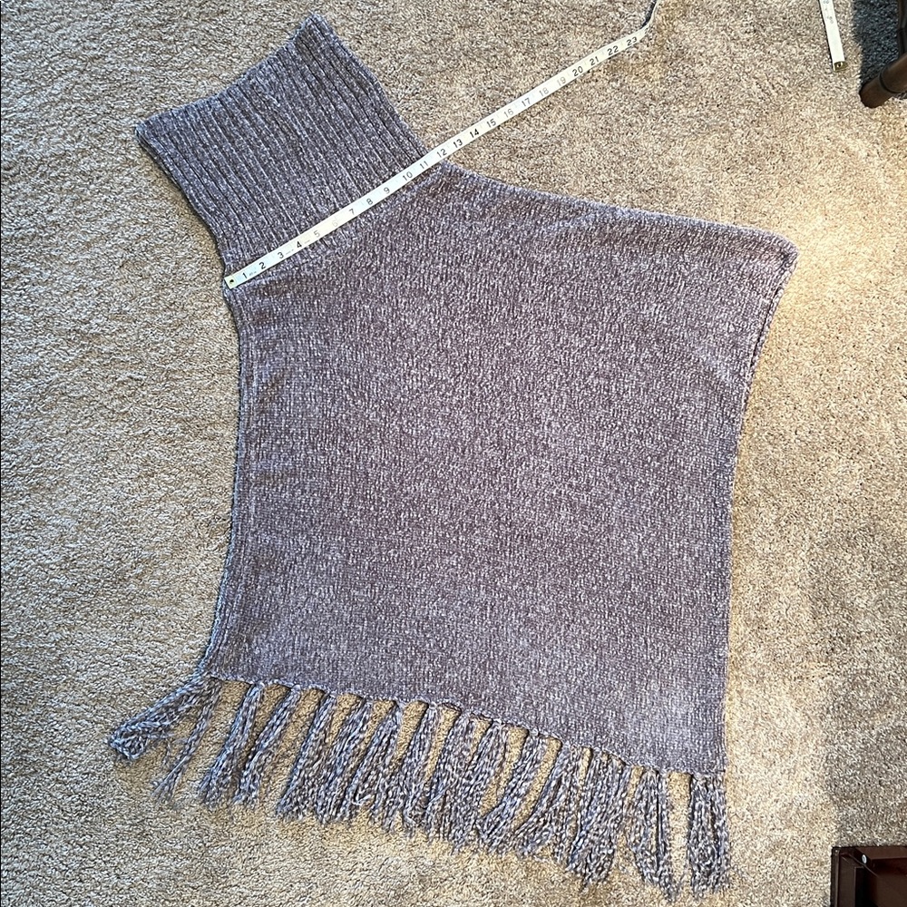 Gray Poncho with Fringe - Picture 12 of 14